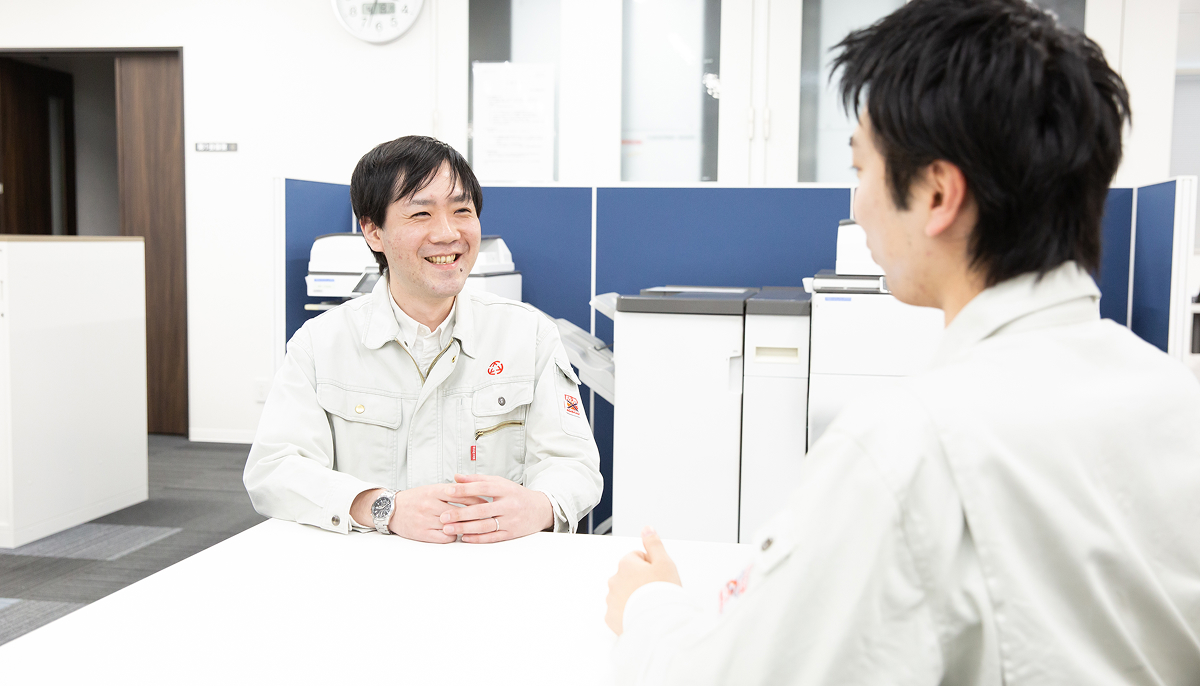 先輩社員の声